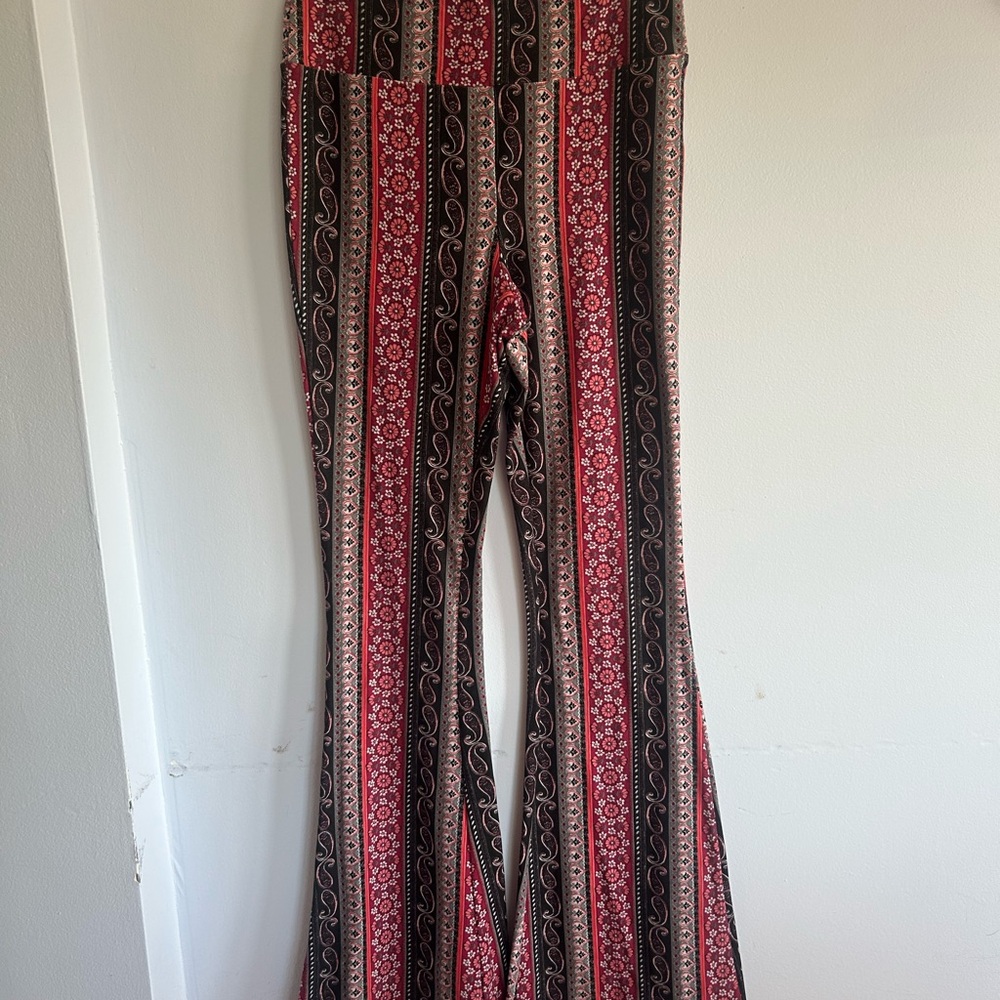 No Boundaries Red and Black Boot Cut Flare Pants - Picture 2 of 11
